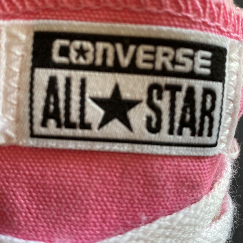 Pink Converse Kids size 3 - Picture 2 of 8